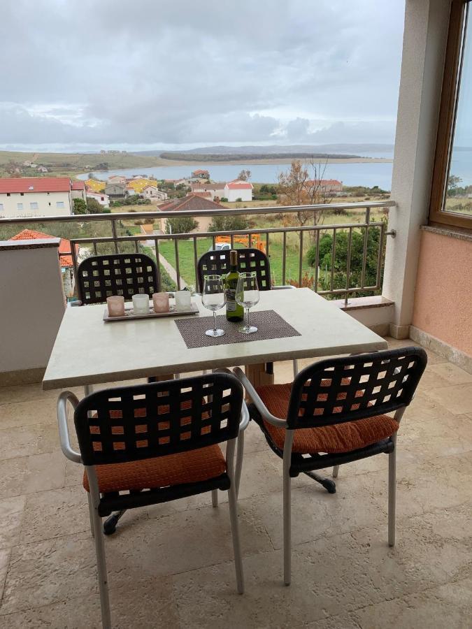 Family Friendly Apartments With A Swimming Pool Povljana, Pag - 244 외부 사진