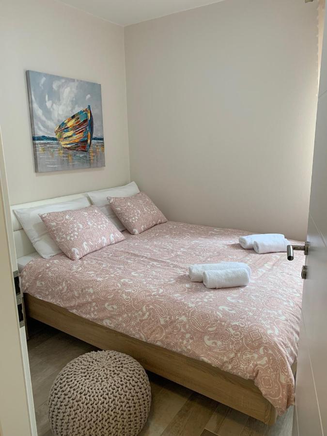Family Friendly Apartments With A Swimming Pool Povljana, Pag - 244 외부 사진