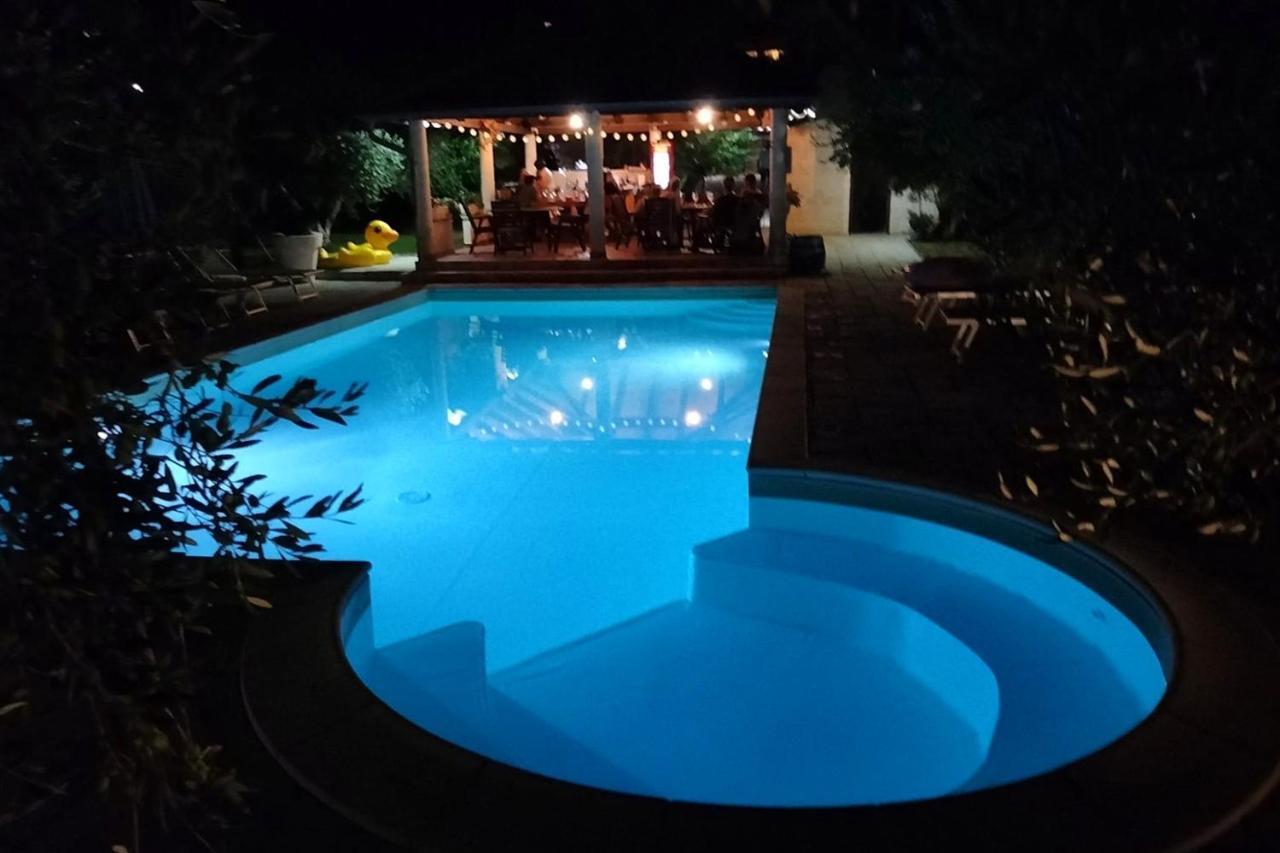 Family Friendly Apartments With A Swimming Pool Povljana, Pag - 244 외부 사진