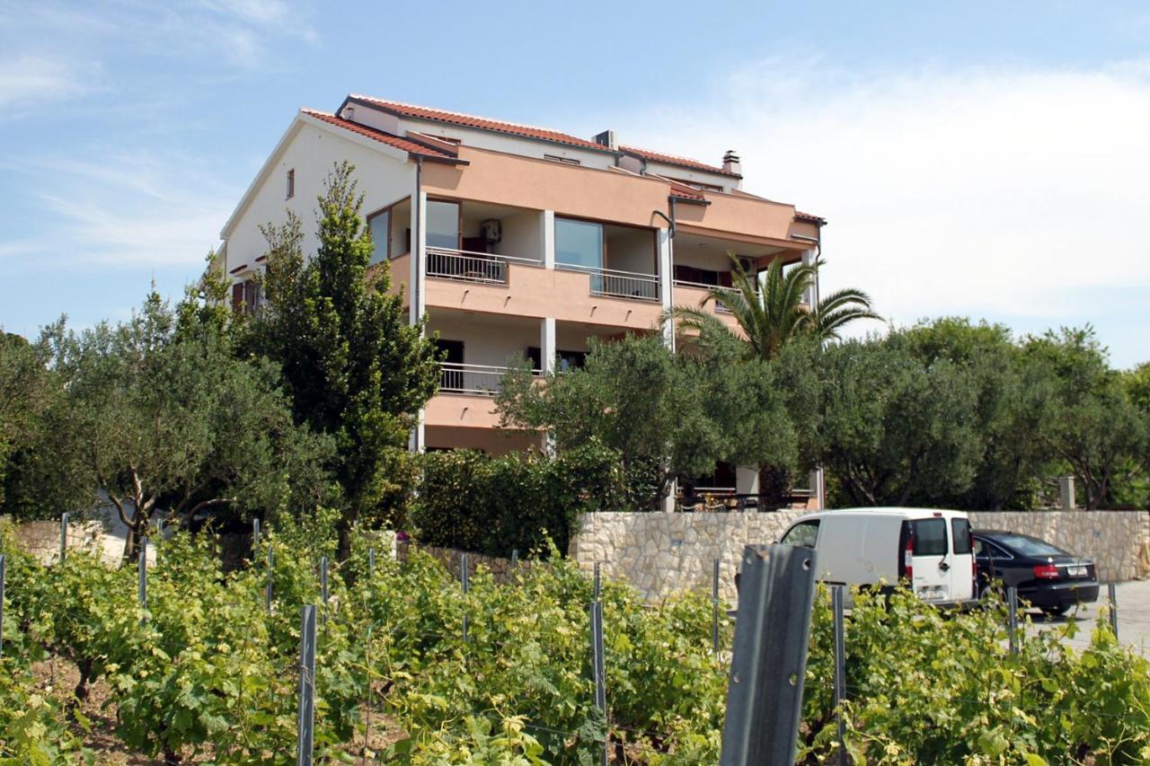 Family Friendly Apartments With A Swimming Pool Povljana, Pag - 244 외부 사진