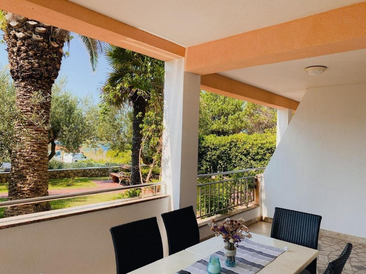 Family Friendly Apartments With A Swimming Pool Povljana, Pag - 244 외부 사진
