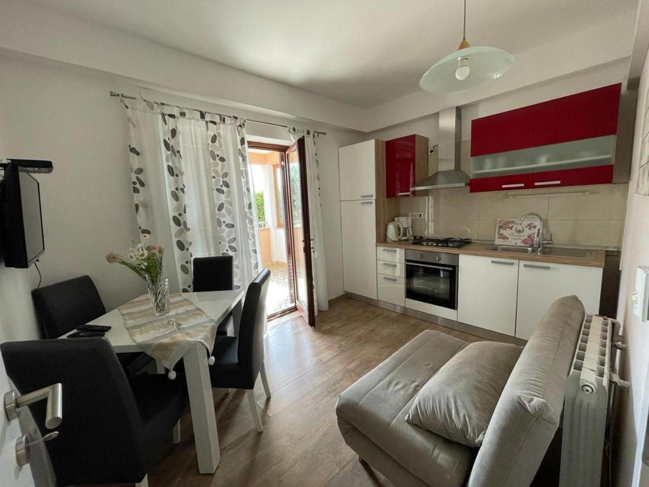 Family Friendly Apartments With A Swimming Pool Povljana, Pag - 244 외부 사진