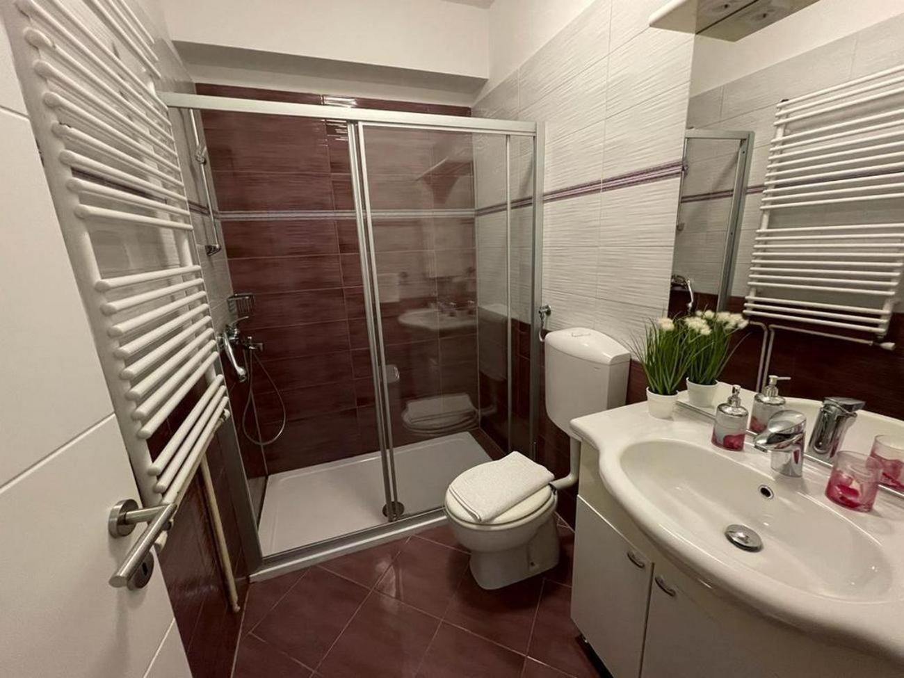 Family Friendly Apartments With A Swimming Pool Povljana, Pag - 244 외부 사진